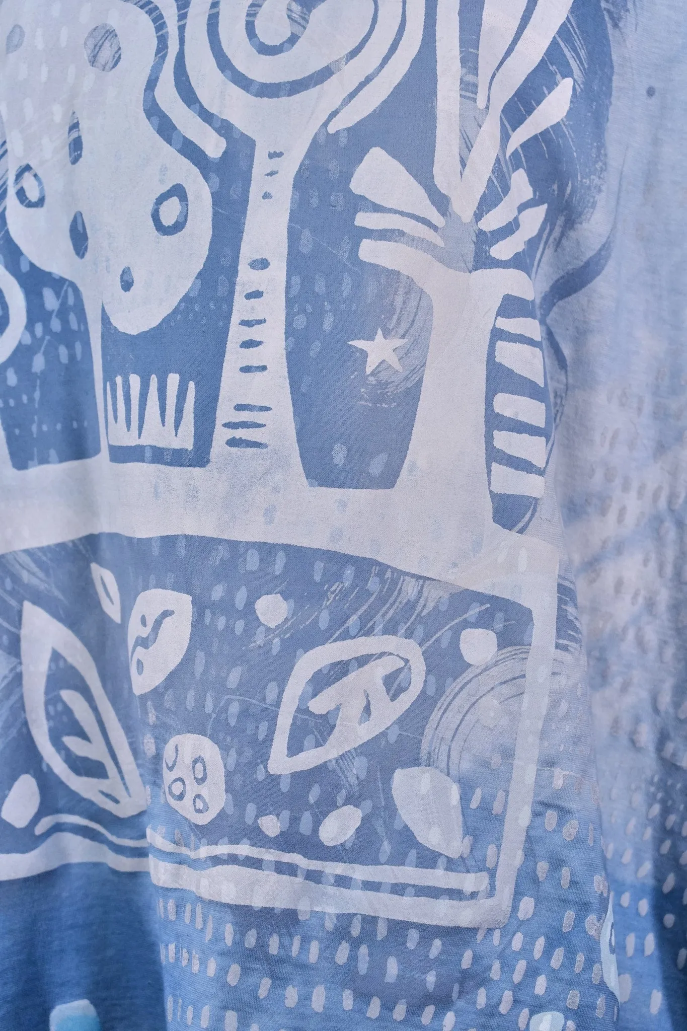 2358HD Tournesol Tee Summer Sky Lake-P