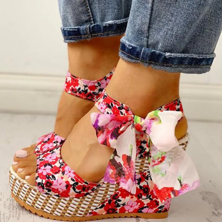 Ana® | Sandals with wedge heel and floral design