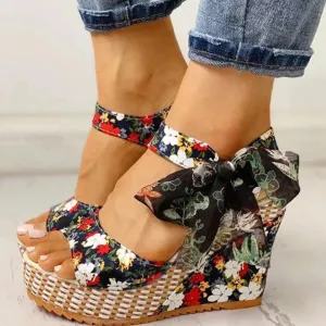 Ana® | Sandals with wedge heel and floral design