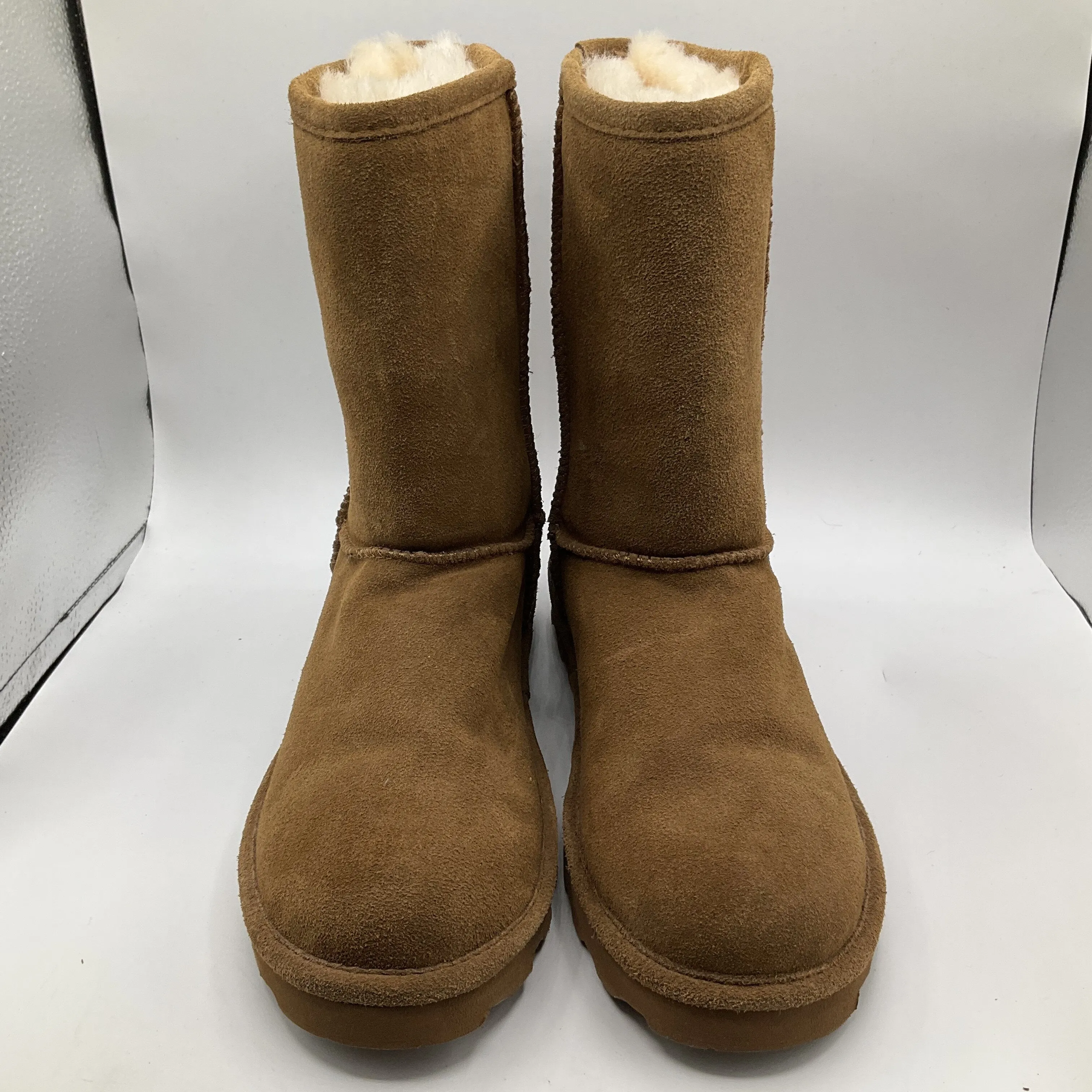 Boots Snow By Bearpaw  Size: 11