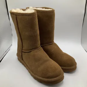 Boots Snow By Bearpaw  Size: 11