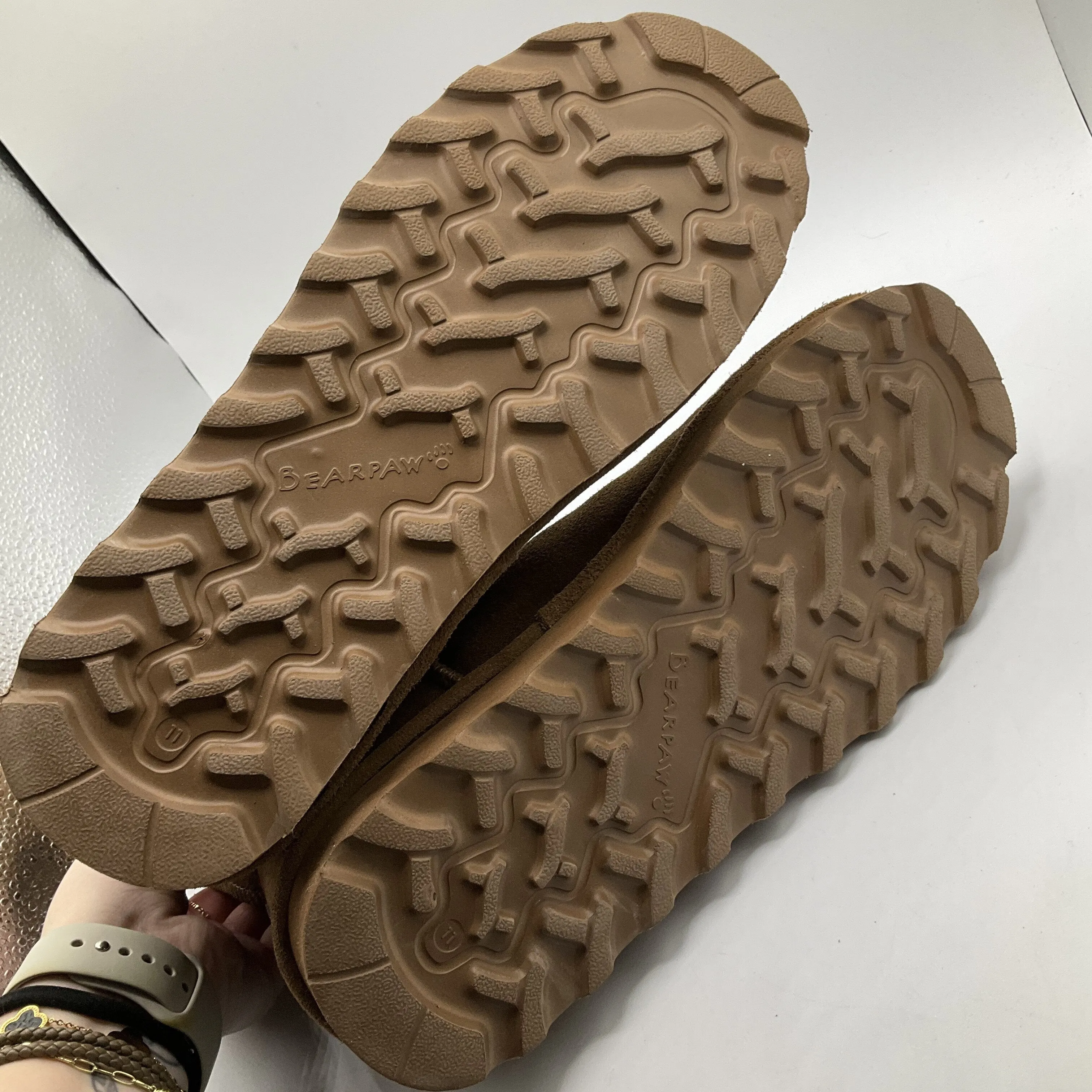 Boots Snow By Bearpaw  Size: 11