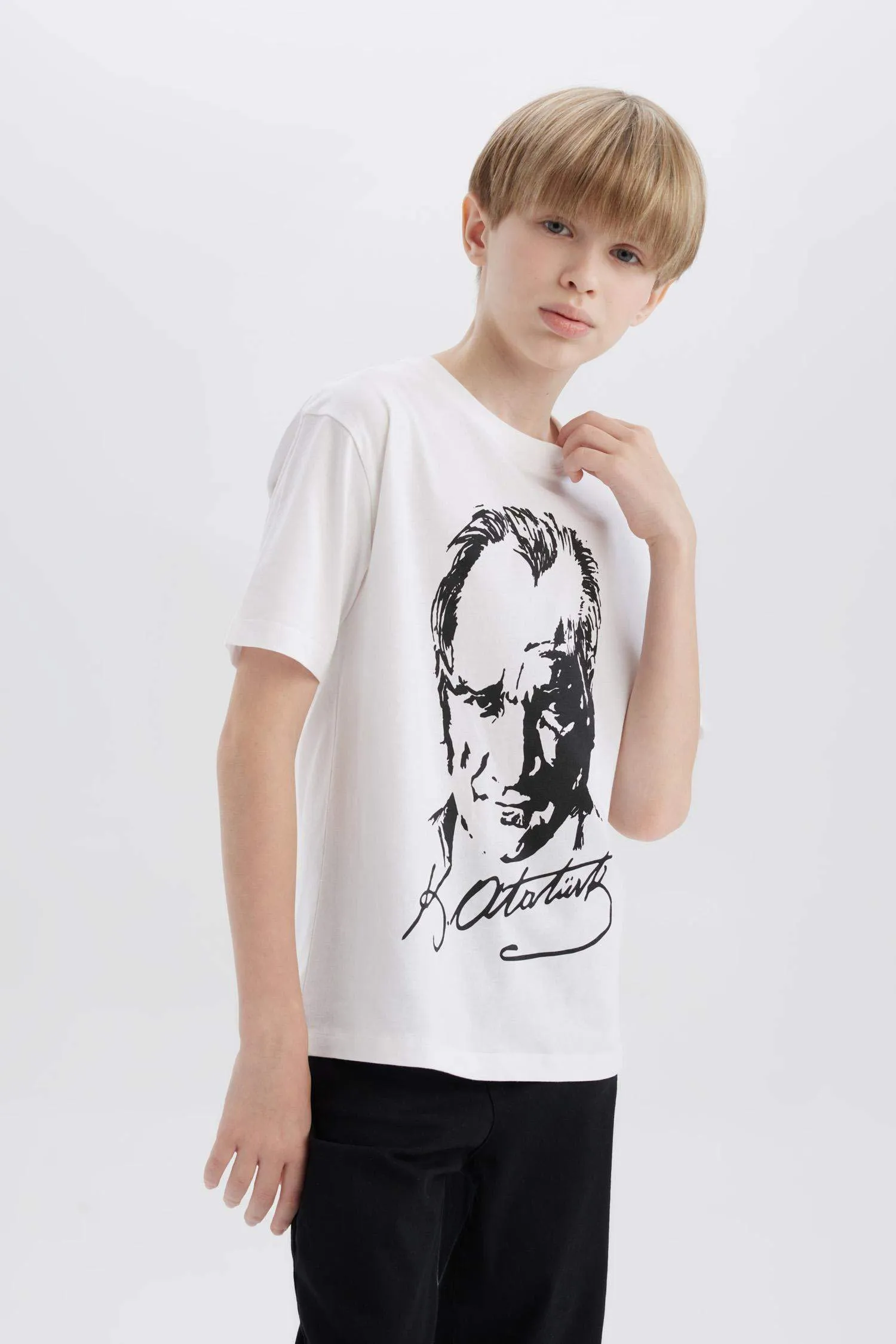 Boys 23 April Children's Day Cycling Collar Atatürk Printed Short Sleeve T-shirt