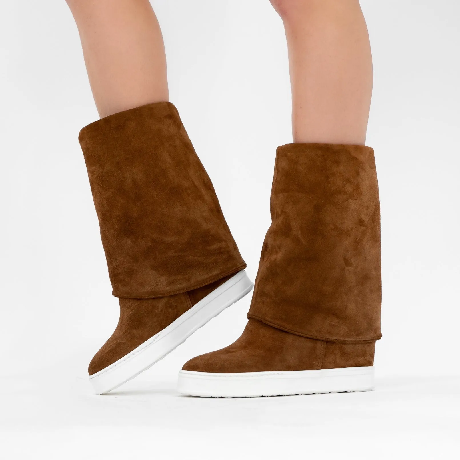 Brave Carmel Color Platform Wedge boot