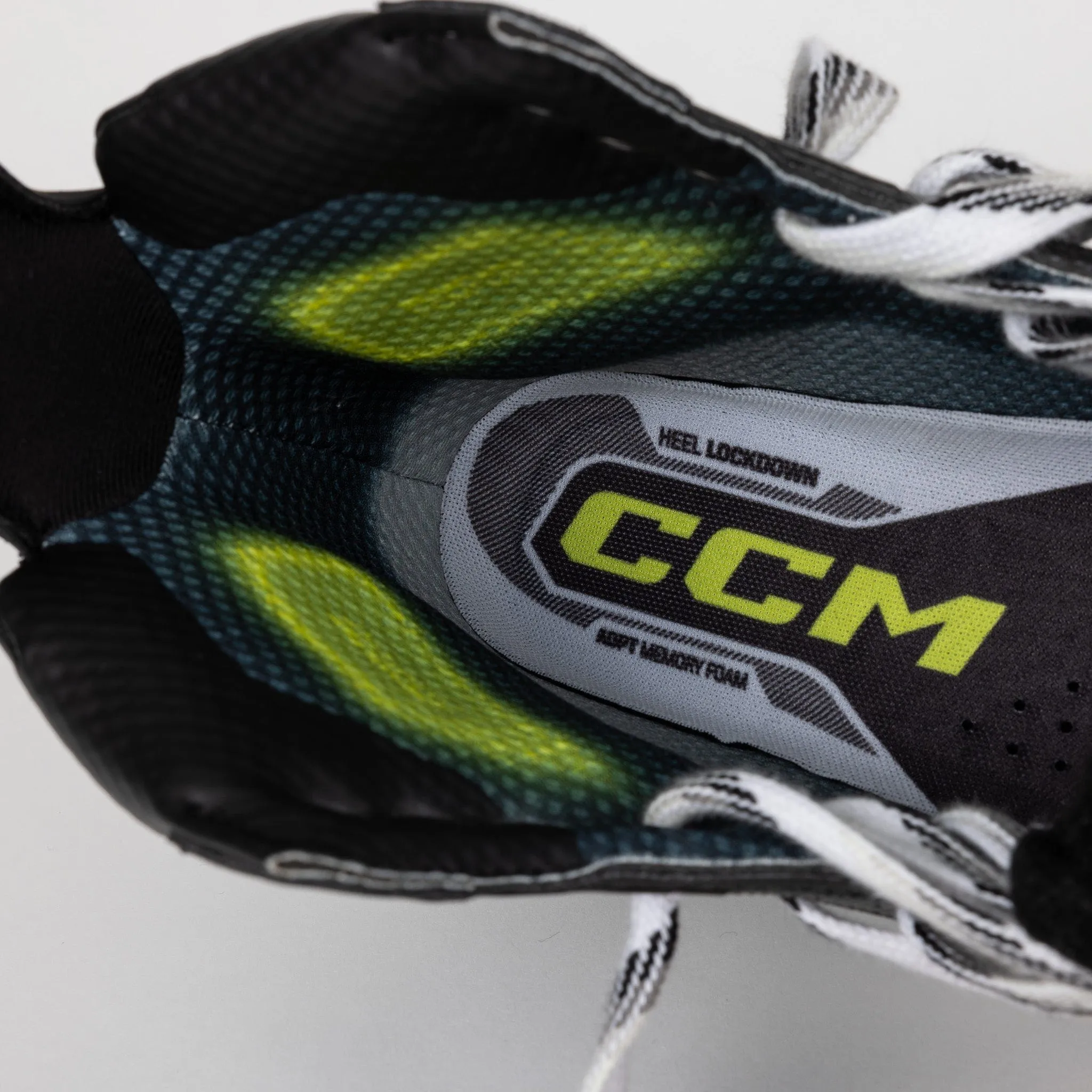 CCM Tacks XF Intermediate Hockey Skates