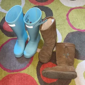 Combo UGG &amp; Hunter rain blue boots kids size 12