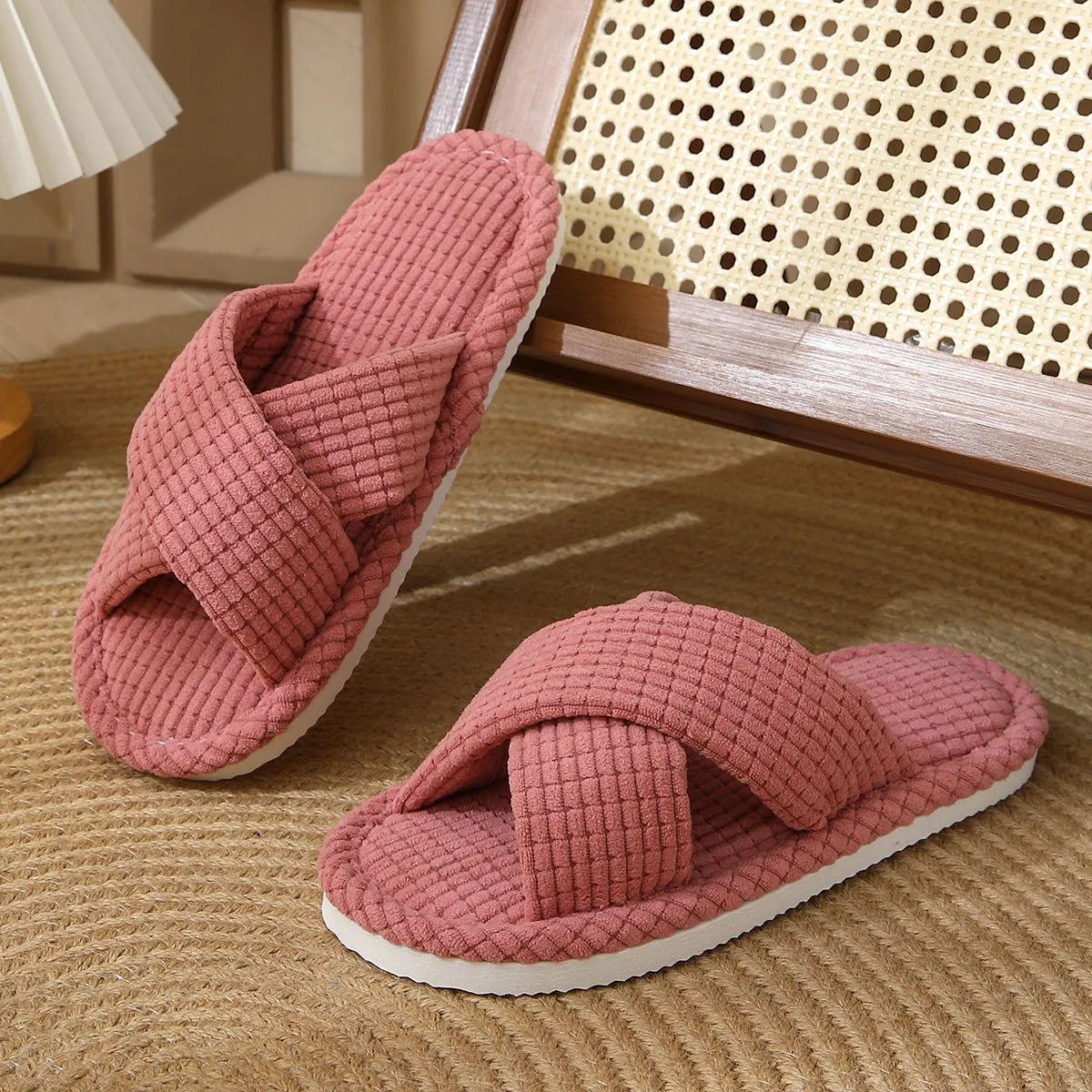 Comfortable and Moisture-Absorbing Open-Toe Women's Slippers with Cross-Strap for Spring and Autumn