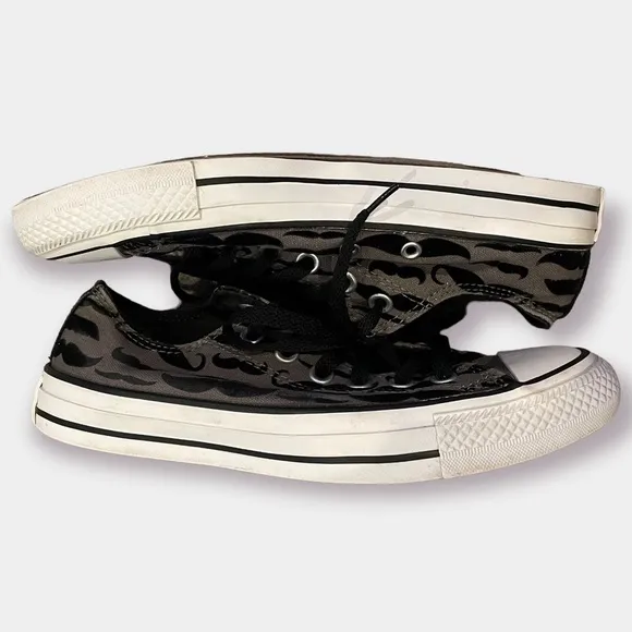 Converse All Star Low Tops Mustache Grey Black Men’s Size 5 Women’s Size 7