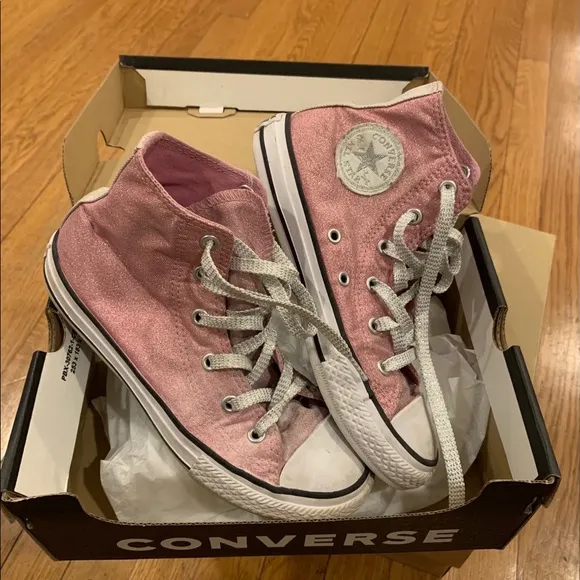 Converse CTAS pink shimmer, silver, girls sz1