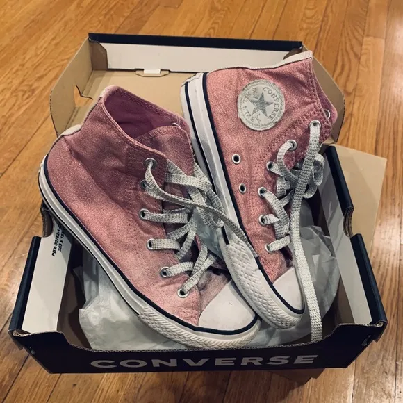 Converse CTAS pink shimmer, silver, girls sz1