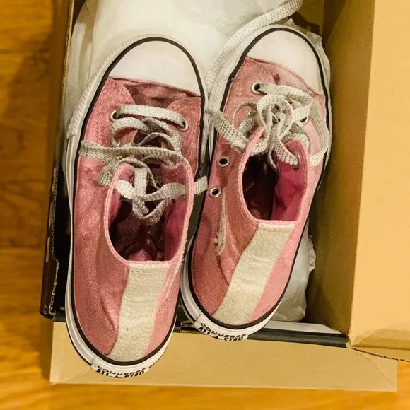 Converse CTAS pink shimmer, silver, girls sz1