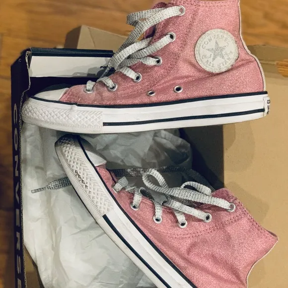 Converse CTAS pink shimmer, silver, girls sz1