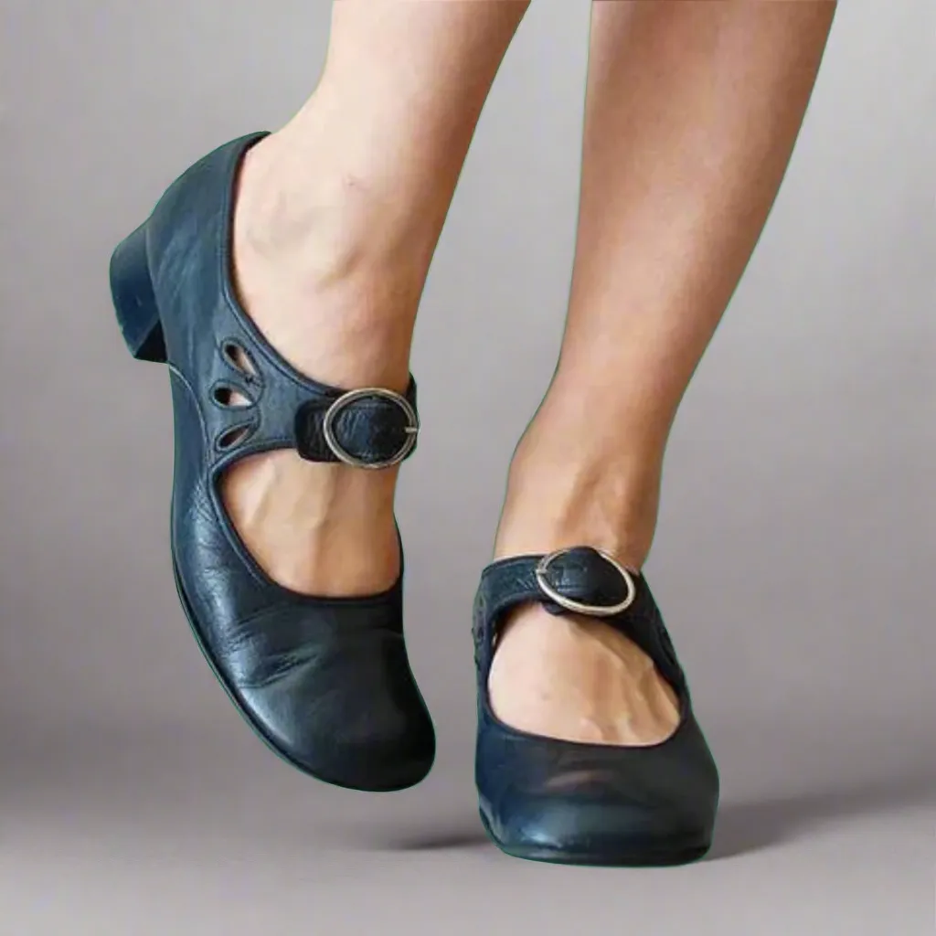 Eris | Orthopaedic leather sandals
