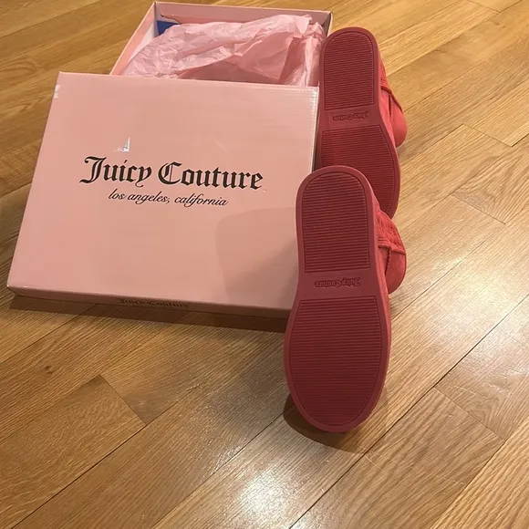 JUICY COUTURE girl’s Kave Winter Boots