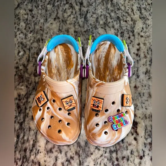 Kids All Terrain Crocs X Cinnamon Toast Crunch PS - 11