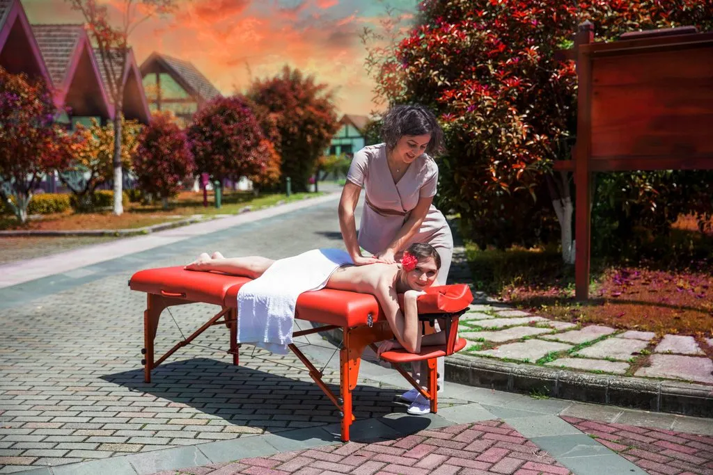 Master Massage 31" SANTANA™ Portable Massage Table Package