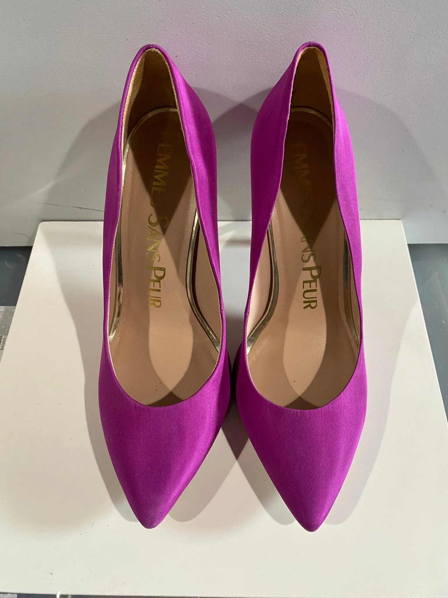 NADIA - FUCHSIA SAMPLE 8/8.5