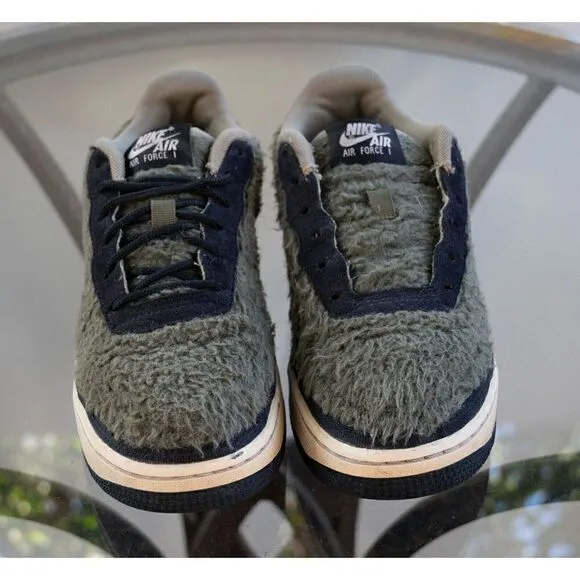 NIKE AIR FORCE 1 SHEARLING OLIVE CANVAS-CRIMSON SIZE 5.5Y [AV6673-300]