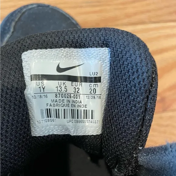 Nike Court Borough Black/Black Little Kids Mid Hi Trainers (1 M US Little Kid)