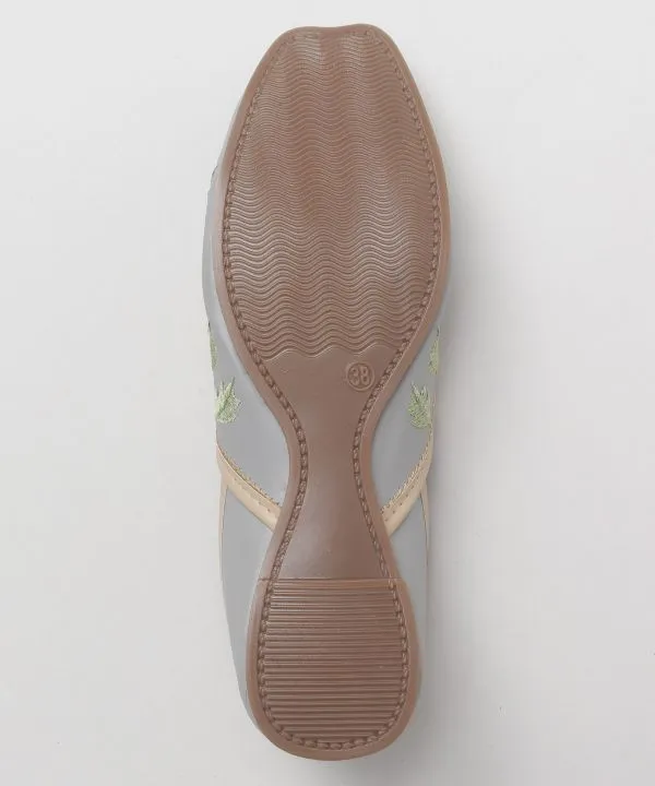 Peacock Embroidery Jutti Flats