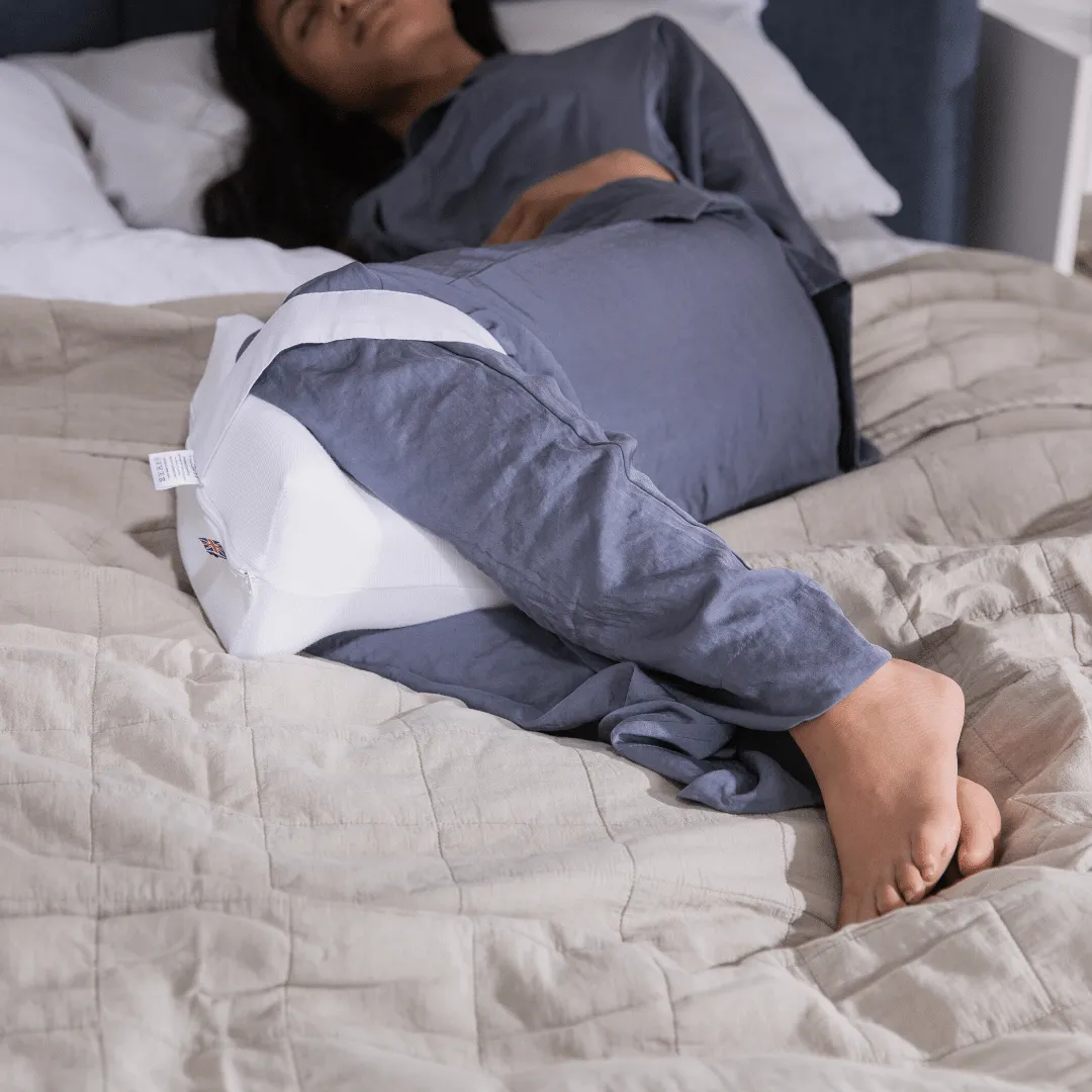 Putnams Side Sleeper Knee Pillow - Adjustable Strap
