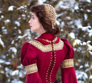 Renaissance hair net snood with pearl beads