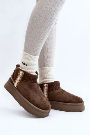 Snow boots