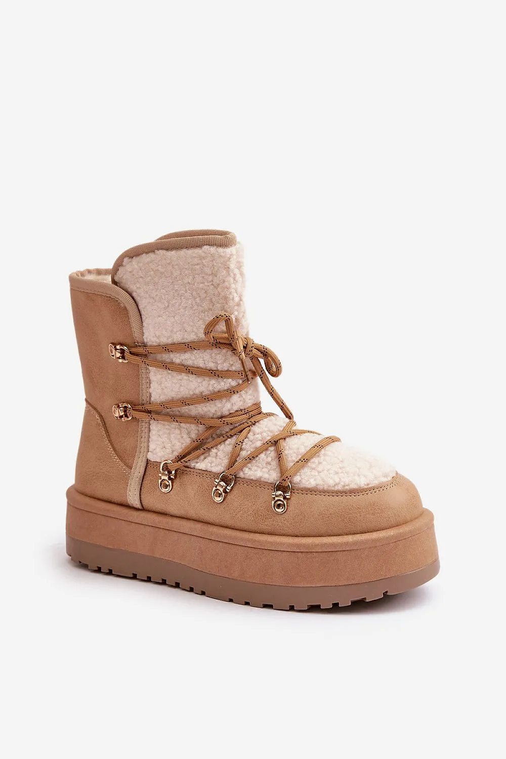 Snow boots