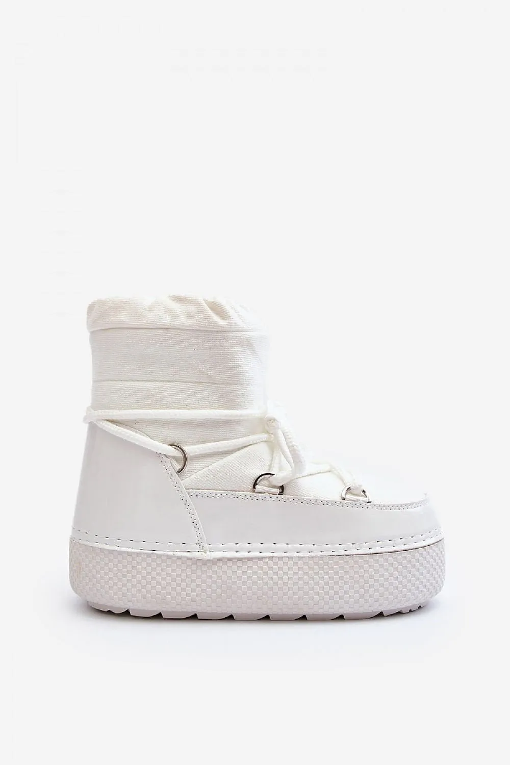 Snow boots