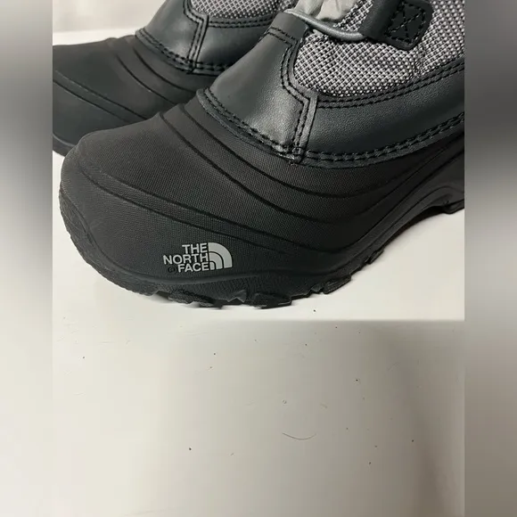 The North Face Alpenglow IV Winter Youth Kids Snow Boots TNF size 4