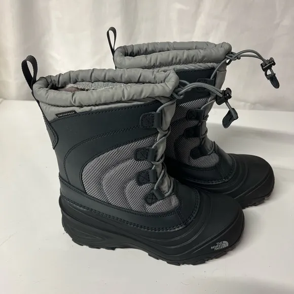 The North Face Alpenglow IV Winter Youth Kids Snow Boots TNF size 4