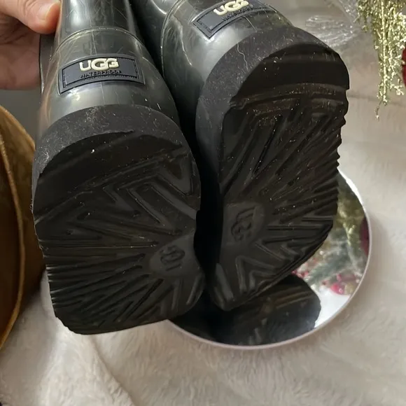 UGG mini Rain boots