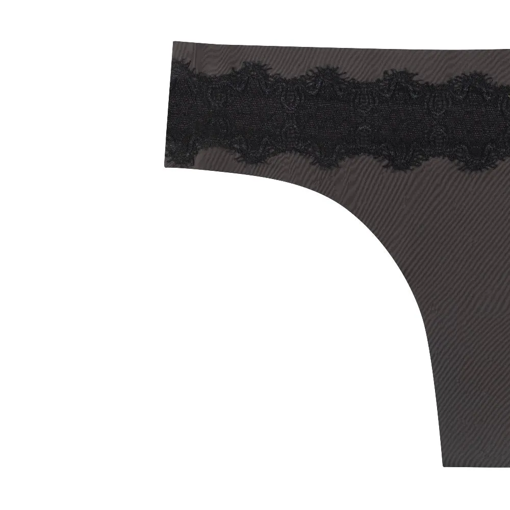 VIP Thong with Lace