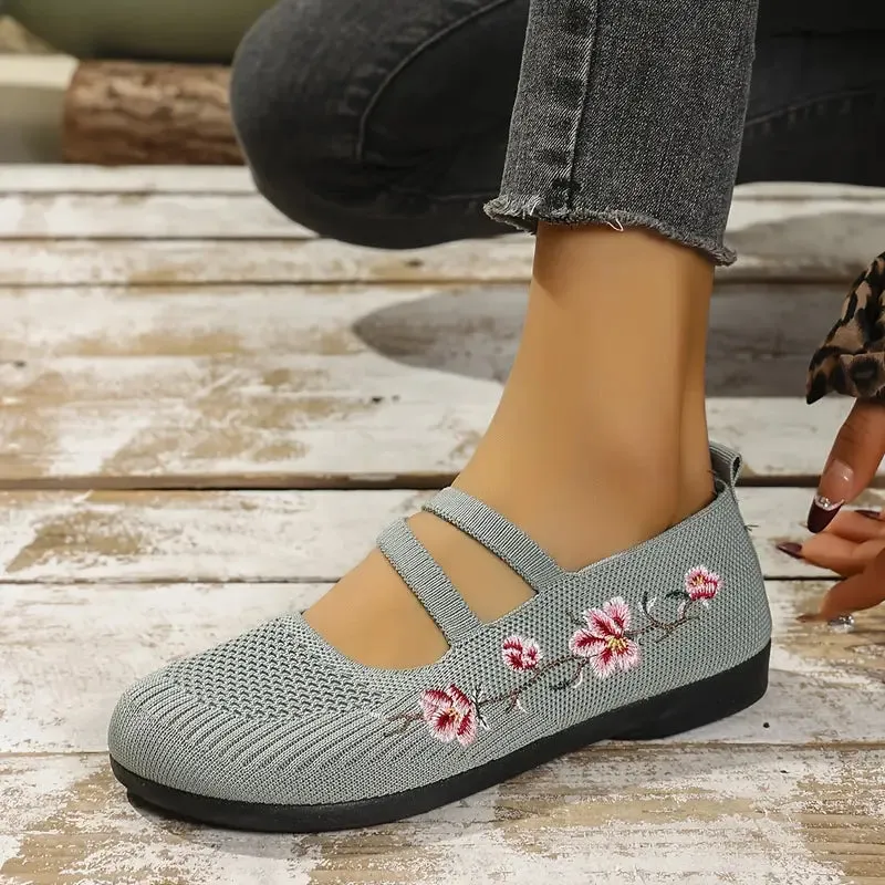 Women's Knit Summer Flats - Breathable & Elegant