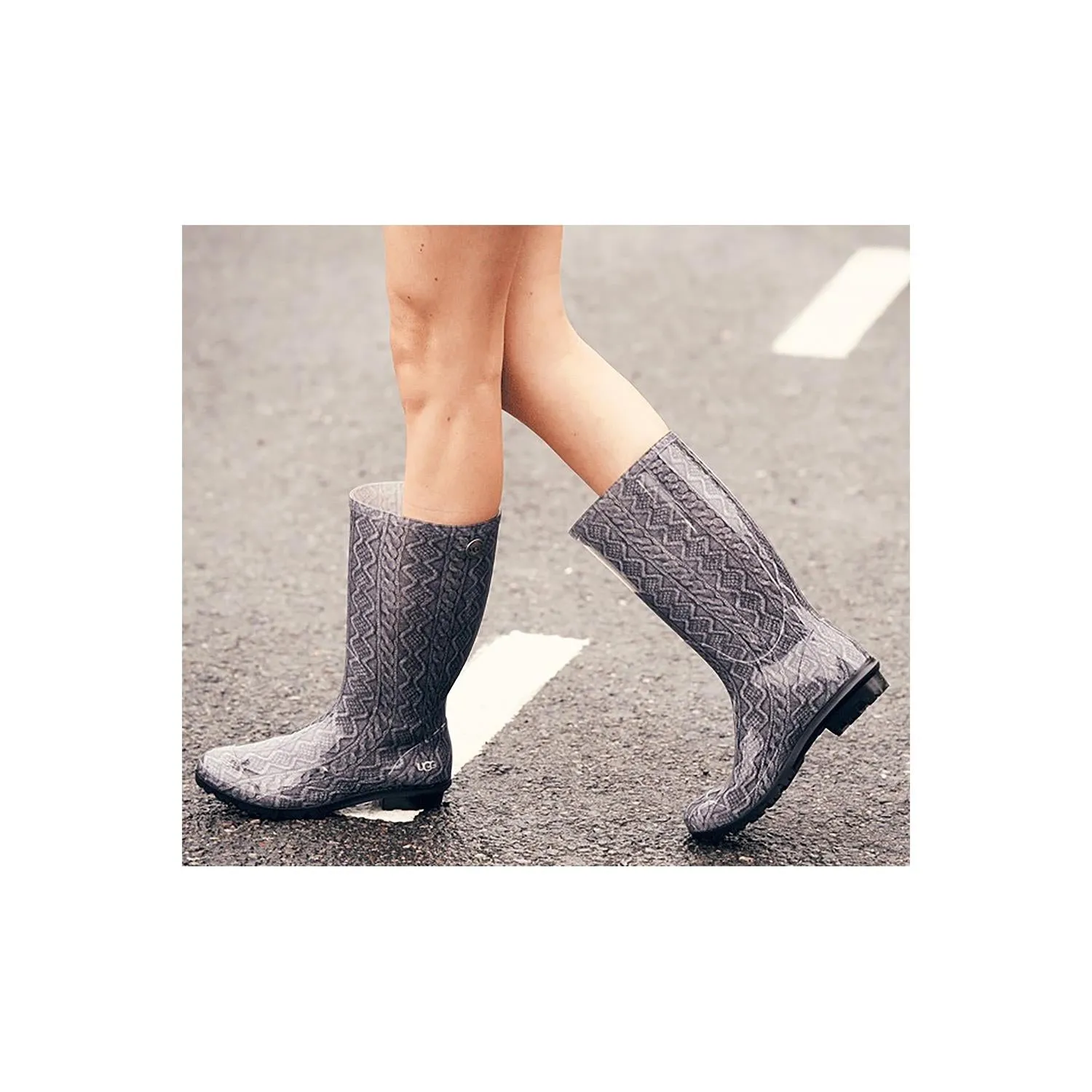 Women's UGG Shaye Black Rubber