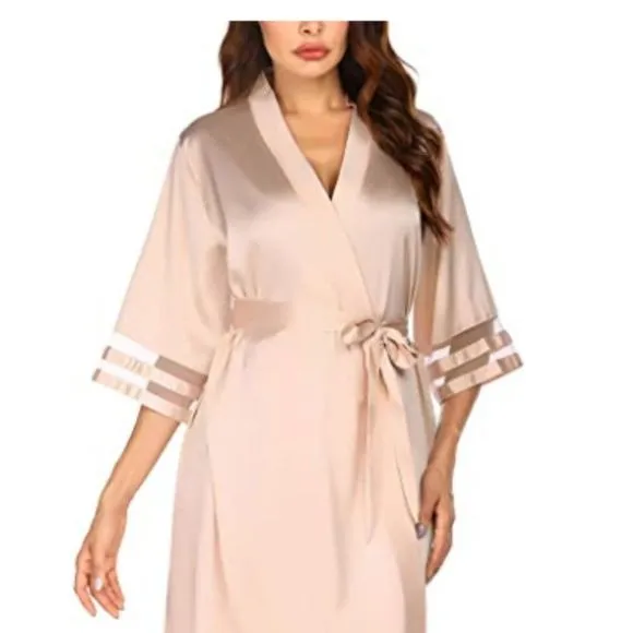 Womens Satin Robe Lightweight Kimono Bathrobe 3/4 Bell Sleeve Party Robes