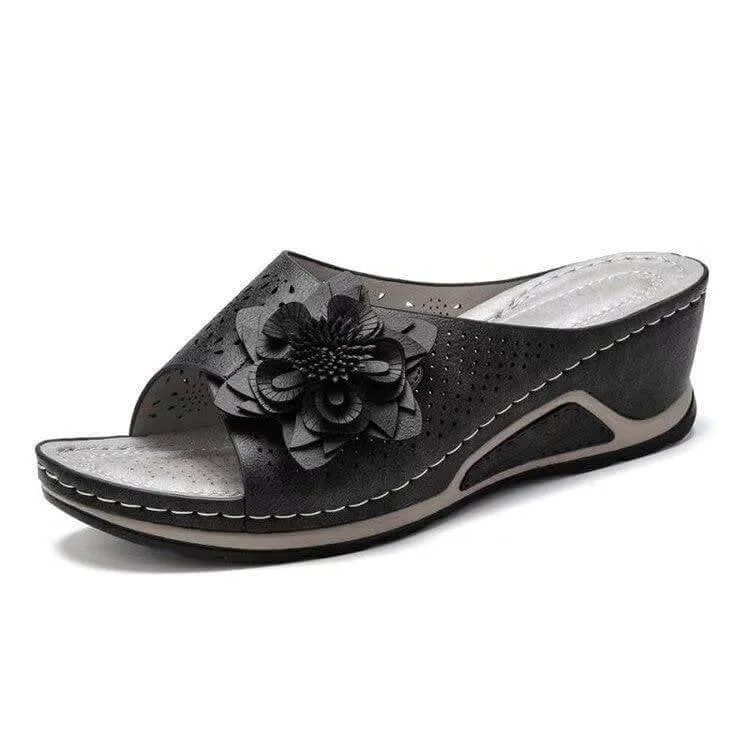 Xiomara® | Soft leather orthopedic sandals with arch support