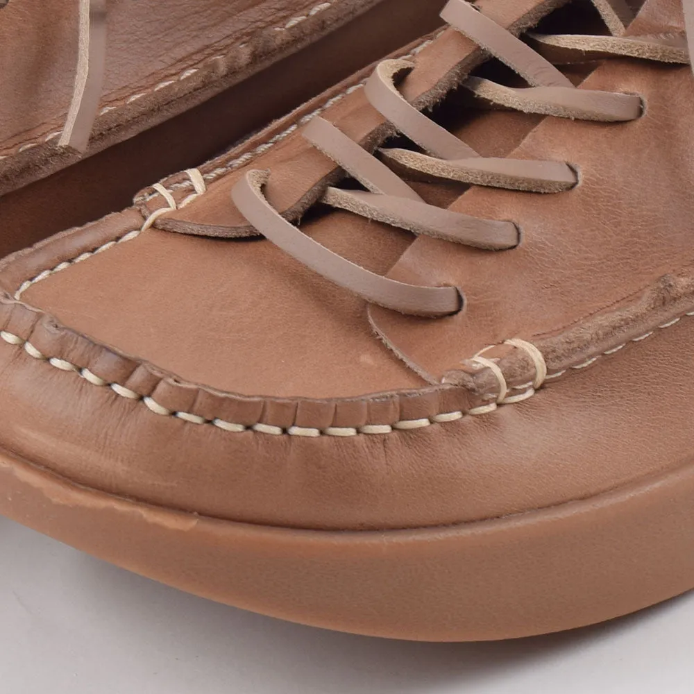 Yogi Ladies Latte Leather Finn Negative Heel Shoes